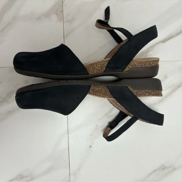 Dansko Rowan - Picture 2 of 8